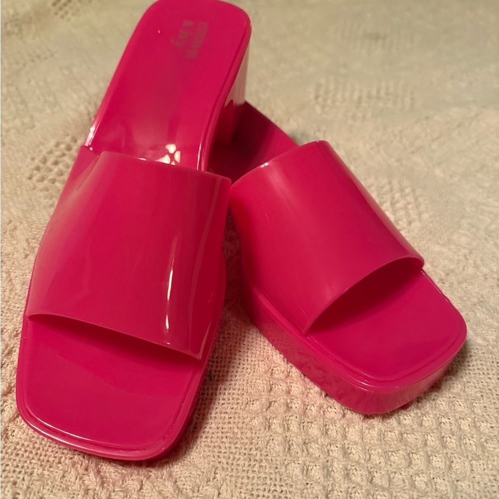 Vibrant Pink Women's Mules